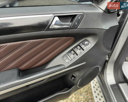 Серый Мерседес ГЛ-класс, объемом двигателя 3 л и пробегом 309 тыс. км за 20500 $, фото 19 на Automoto.ua