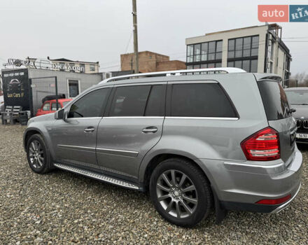 Серый Мерседес ГЛ-класс, объемом двигателя 3 л и пробегом 309 тыс. км за 20500 $, фото 9 на Automoto.ua