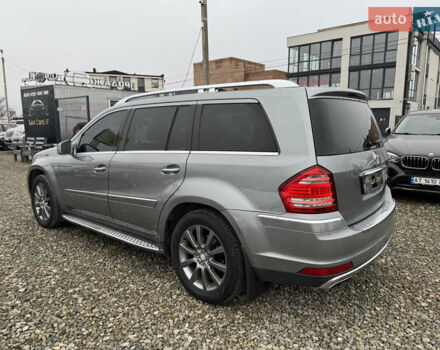 Серый Мерседес ГЛ-класс, объемом двигателя 3 л и пробегом 309 тыс. км за 20500 $, фото 10 на Automoto.ua