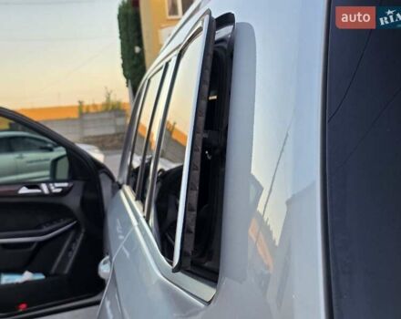 Сірий Мерседес ГЛ-Клас, об'ємом двигуна 3 л та пробігом 330 тис. км за 19999 $, фото 25 на Automoto.ua