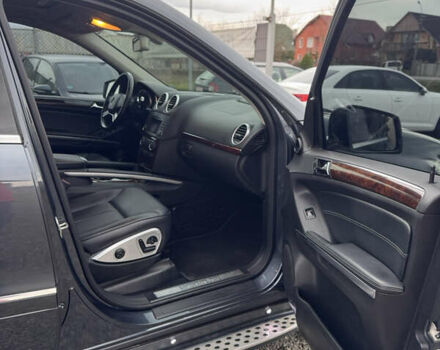 Серый Мерседес ГЛ-класс, объемом двигателя 3 л и пробегом 192 тыс. км за 17400 $, фото 26 на Automoto.ua