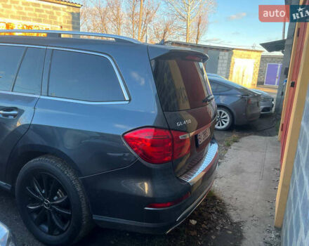 Серый Мерседес ГЛ-класс, объемом двигателя 4.6 л и пробегом 320 тыс. км за 12000 $, фото 3 на Automoto.ua