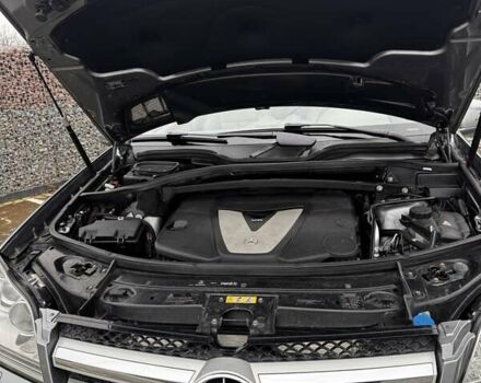 Сірий Мерседес ГЛ-Клас, об'ємом двигуна 2.99 л та пробігом 290 тис. км за 19900 $, фото 19 на Automoto.ua