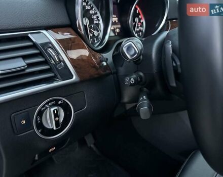 Сірий Мерседес ГЛ-Клас, об'ємом двигуна 3 л та пробігом 167 тис. км за 24750 $, фото 41 на Automoto.ua
