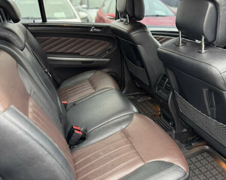 Серый Мерседес ГЛ-класс, объемом двигателя 3 л и пробегом 309 тыс. км за 20500 $, фото 37 на Automoto.ua