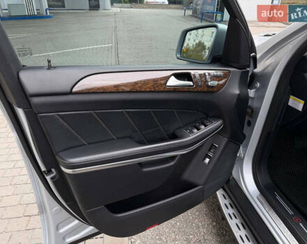 Серый Мерседес ГЛ-класс, объемом двигателя 4.66 л и пробегом 220 тыс. км за 24600 $, фото 14 на Automoto.ua