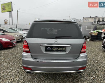 Серый Мерседес ГЛ-класс, объемом двигателя 3 л и пробегом 309 тыс. км за 20500 $, фото 13 на Automoto.ua