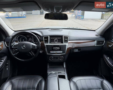 Серый Мерседес ГЛ-класс, объемом двигателя 4.66 л и пробегом 220 тыс. км за 24600 $, фото 22 на Automoto.ua
