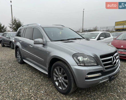 Серый Мерседес ГЛ-класс, объемом двигателя 3 л и пробегом 309 тыс. км за 20500 $, фото 1 на Automoto.ua
