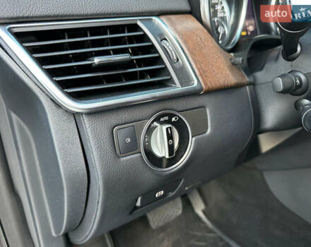 Серый Мерседес ГЛ-класс, объемом двигателя 3 л и пробегом 217 тыс. км за 28450 $, фото 66 на Automoto.ua