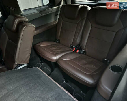 Серый Мерседес ГЛ-класс, объемом двигателя 3 л и пробегом 217 тыс. км за 28450 $, фото 62 на Automoto.ua