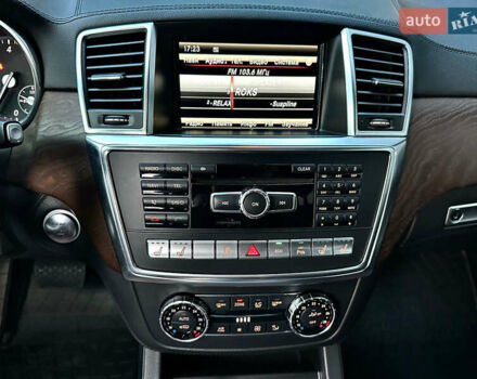 Серый Мерседес ГЛ-класс, объемом двигателя 3 л и пробегом 217 тыс. км за 28450 $, фото 42 на Automoto.ua