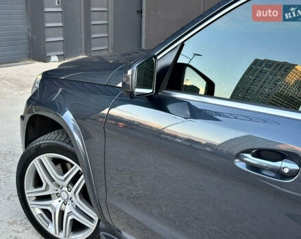 Серый Мерседес ГЛ-класс, объемом двигателя 3 л и пробегом 217 тыс. км за 28450 $, фото 29 на Automoto.ua