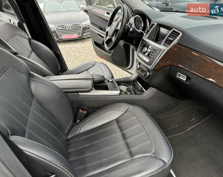 Серый Мерседес ГЛ-класс, объемом двигателя 4.66 л и пробегом 225 тыс. км за 19999 $, фото 24 на Automoto.ua