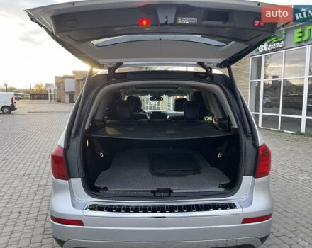 Серый Мерседес ГЛ-класс, объемом двигателя 3 л и пробегом 240 тыс. км за 22900 $, фото 32 на Automoto.ua