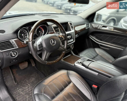 Серый Мерседес ГЛ-класс, объемом двигателя 3 л и пробегом 272 тыс. км за 21888 $, фото 11 на Automoto.ua