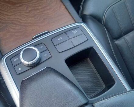 Серый Мерседес ГЛ-класс, объемом двигателя 3 л и пробегом 240 тыс. км за 24500 $, фото 7 на Automoto.ua