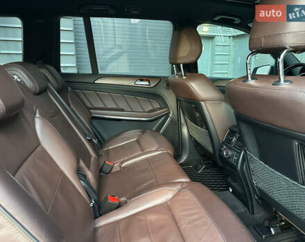 Серый Мерседес ГЛ-класс, объемом двигателя 3 л и пробегом 217 тыс. км за 28450 $, фото 64 на Automoto.ua