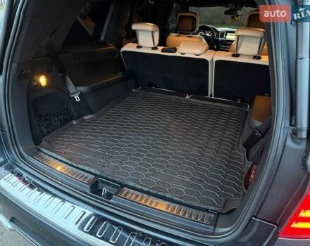 Серый Мерседес ГЛ-класс, объемом двигателя 4.66 л и пробегом 240 тыс. км за 22500 $, фото 35 на Automoto.ua