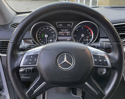 Серый Мерседес ГЛ-класс, объемом двигателя 3 л и пробегом 240 тыс. км за 22900 $, фото 25 на Automoto.ua