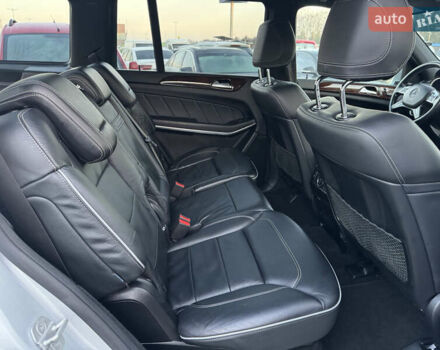 Серый Мерседес ГЛ-класс, объемом двигателя 3 л и пробегом 226 тыс. км за 24400 $, фото 22 на Automoto.ua