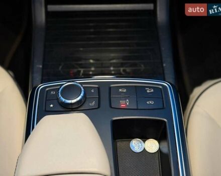 Серый Мерседес ГЛ-класс, объемом двигателя 4.66 л и пробегом 240 тыс. км за 22500 $, фото 54 на Automoto.ua