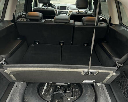 Серый Мерседес ГЛ-класс, объемом двигателя 3 л и пробегом 153 тыс. км за 23700 $, фото 29 на Automoto.ua