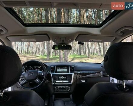Серый Мерседес ГЛ-класс, объемом двигателя 3 л и пробегом 225 тыс. км за 21500 $, фото 7 на Automoto.ua