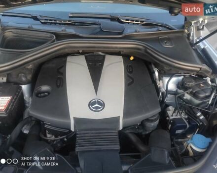 Серый Мерседес ГЛ-класс, объемом двигателя 3 л и пробегом 206 тыс. км за 28200 $, фото 15 на Automoto.ua