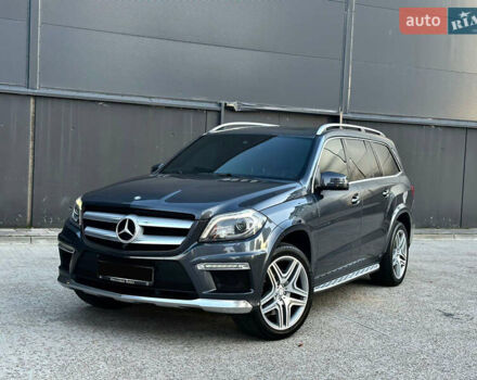 Серый Мерседес ГЛ-класс, объемом двигателя 3 л и пробегом 217 тыс. км за 28450 $, фото 10 на Automoto.ua