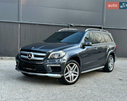 Серый Мерседес ГЛ-класс, объемом двигателя 3 л и пробегом 217 тыс. км за 28450 $, фото 14 на Automoto.ua