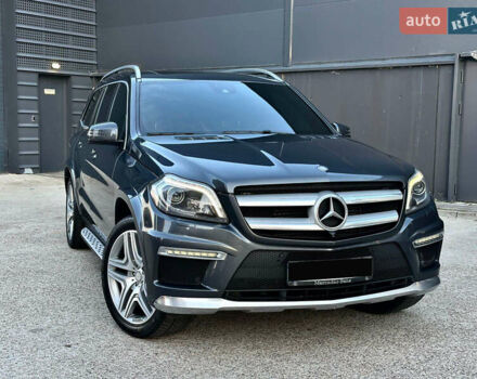 Серый Мерседес ГЛ-класс, объемом двигателя 3 л и пробегом 217 тыс. км за 28450 $, фото 15 на Automoto.ua