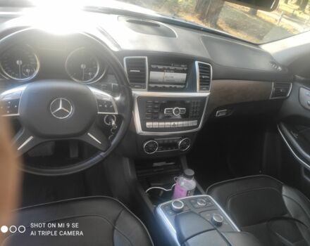 Серый Мерседес ГЛ-класс, объемом двигателя 3 л и пробегом 202 тыс. км за 29500 $, фото 6 на Automoto.ua