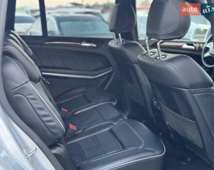 Серый Мерседес ГЛ-класс, объемом двигателя 3 л и пробегом 226 тыс. км за 24400 $, фото 21 на Automoto.ua