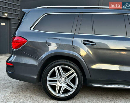 Серый Мерседес ГЛ-класс, объемом двигателя 3 л и пробегом 217 тыс. км за 28450 $, фото 20 на Automoto.ua