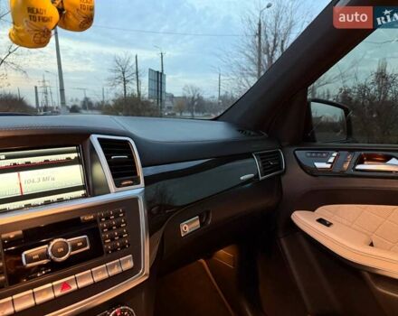 Серый Мерседес ГЛ-класс, объемом двигателя 4.66 л и пробегом 240 тыс. км за 22500 $, фото 68 на Automoto.ua