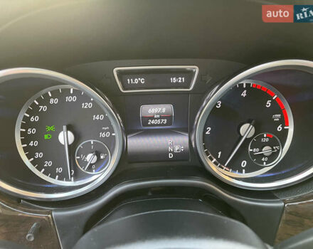 Серый Мерседес ГЛ-класс, объемом двигателя 3 л и пробегом 240 тыс. км за 22900 $, фото 42 на Automoto.ua