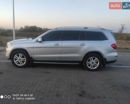 Серый Мерседес ГЛ-класс, объемом двигателя 3 л и пробегом 206 тыс. км за 28200 $, фото 2 на Automoto.ua