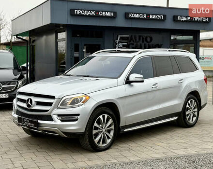 Серый Мерседес ГЛ-класс, объемом двигателя 3 л и пробегом 272 тыс. км за 21888 $, фото 1 на Automoto.ua