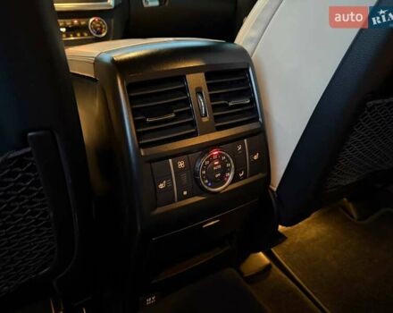 Серый Мерседес ГЛ-класс, объемом двигателя 4.66 л и пробегом 240 тыс. км за 22500 $, фото 48 на Automoto.ua