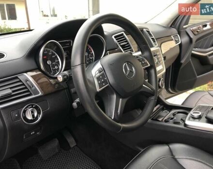 Серый Мерседес ГЛ-класс, объемом двигателя 4.7 л и пробегом 281 тыс. км за 21500 $, фото 46 на Automoto.ua