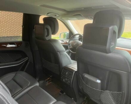 Серый Мерседес ГЛ-класс, объемом двигателя 3 л и пробегом 84 тыс. км за 7000 $, фото 13 на Automoto.ua