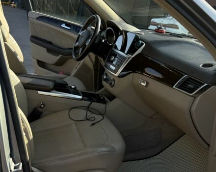 Серый Мерседес ГЛ-класс, объемом двигателя 3 л и пробегом 225 тыс. км за 24000 $, фото 16 на Automoto.ua