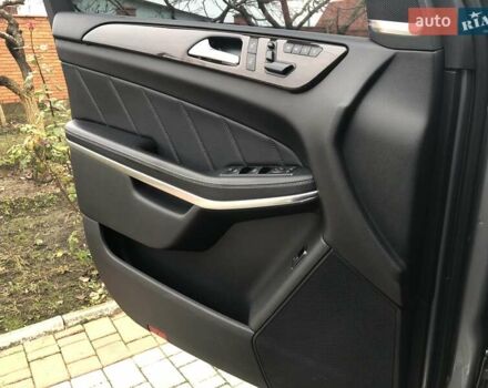 Серый Мерседес ГЛ-класс, объемом двигателя 4.7 л и пробегом 281 тыс. км за 21500 $, фото 50 на Automoto.ua