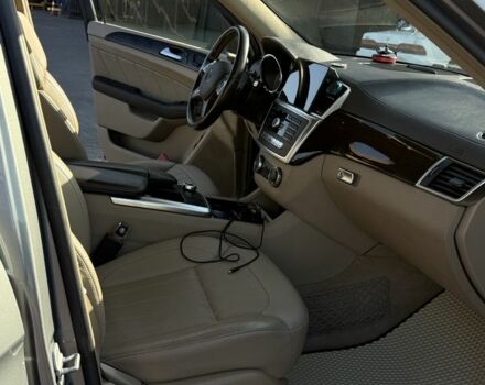 Серый Мерседес ГЛ-класс, объемом двигателя 3 л и пробегом 225 тыс. км за 24000 $, фото 14 на Automoto.ua