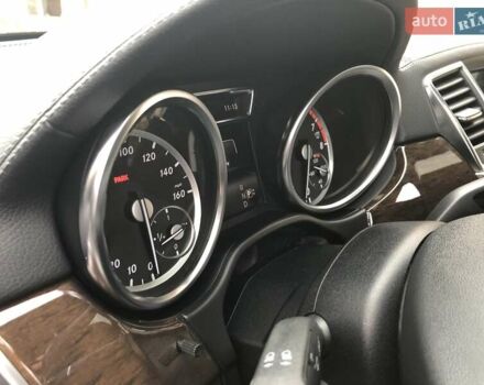 Серый Мерседес ГЛ-класс, объемом двигателя 4.7 л и пробегом 281 тыс. км за 21500 $, фото 91 на Automoto.ua