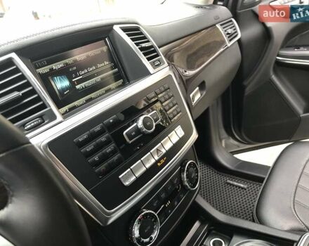 Серый Мерседес ГЛ-класс, объемом двигателя 4.7 л и пробегом 281 тыс. км за 21500 $, фото 94 на Automoto.ua