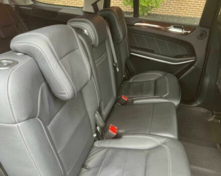 Серый Мерседес ГЛ-класс, объемом двигателя 3 л и пробегом 84 тыс. км за 7000 $, фото 12 на Automoto.ua