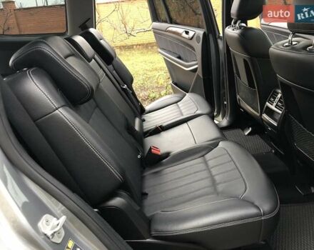 Серый Мерседес ГЛ-класс, объемом двигателя 4.7 л и пробегом 281 тыс. км за 21500 $, фото 31 на Automoto.ua