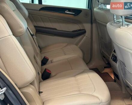 Сірий Мерседес ГЛ-Клас, об'ємом двигуна 2.99 л та пробігом 182 тис. км за 22900 $, фото 41 на Automoto.ua